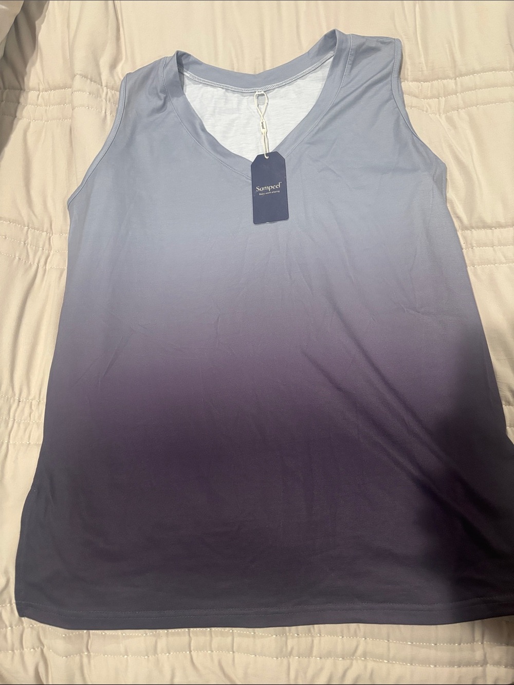 Somfeel Ombre V-Neck Tank Top in Light Grey to almost blue / purple